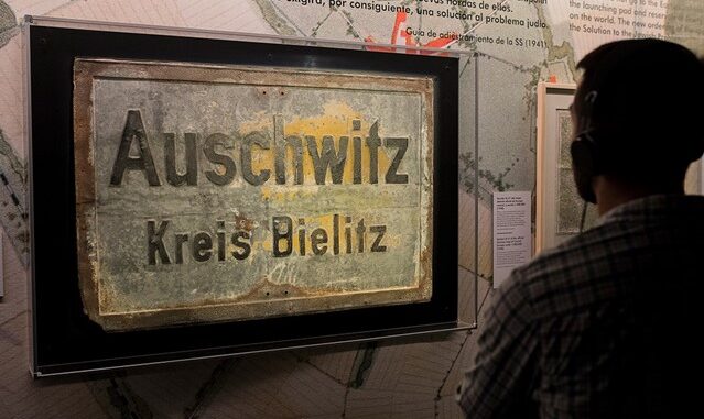 ausch-sign